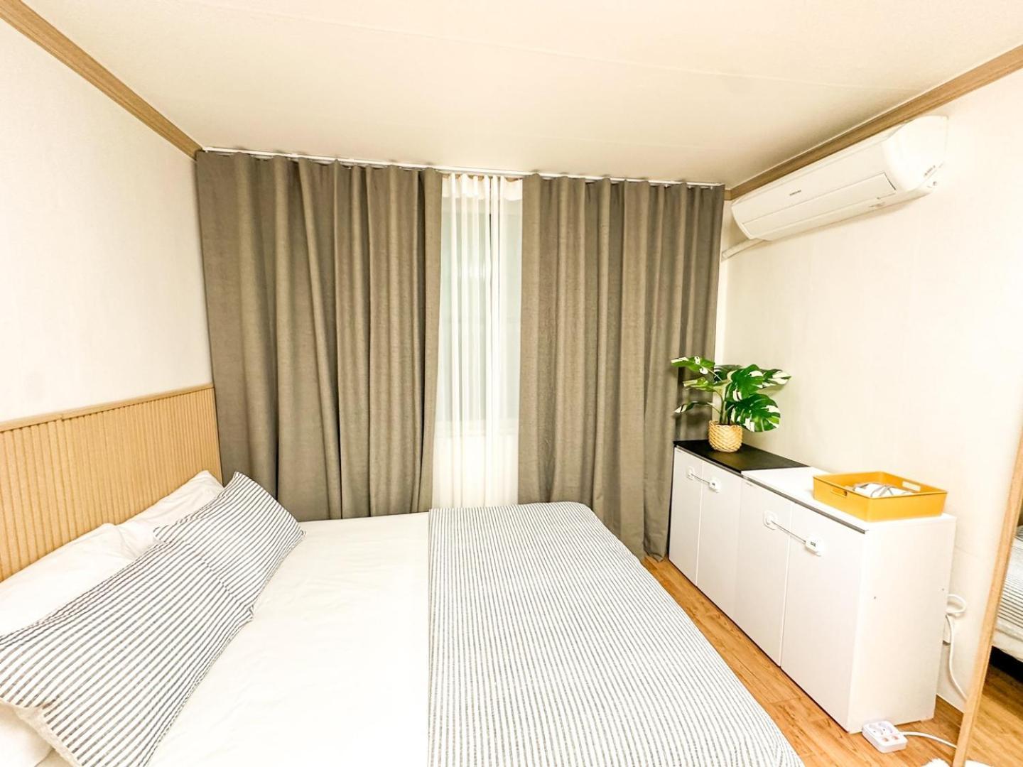 Rock 樂 2 3 Beds 3 Min From Ewha Univ Stn * Seul