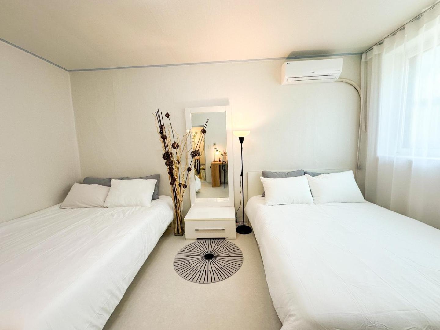Rock 樂 2 3 Beds 3 Min From Ewha Univ Stn Appartement Séoul