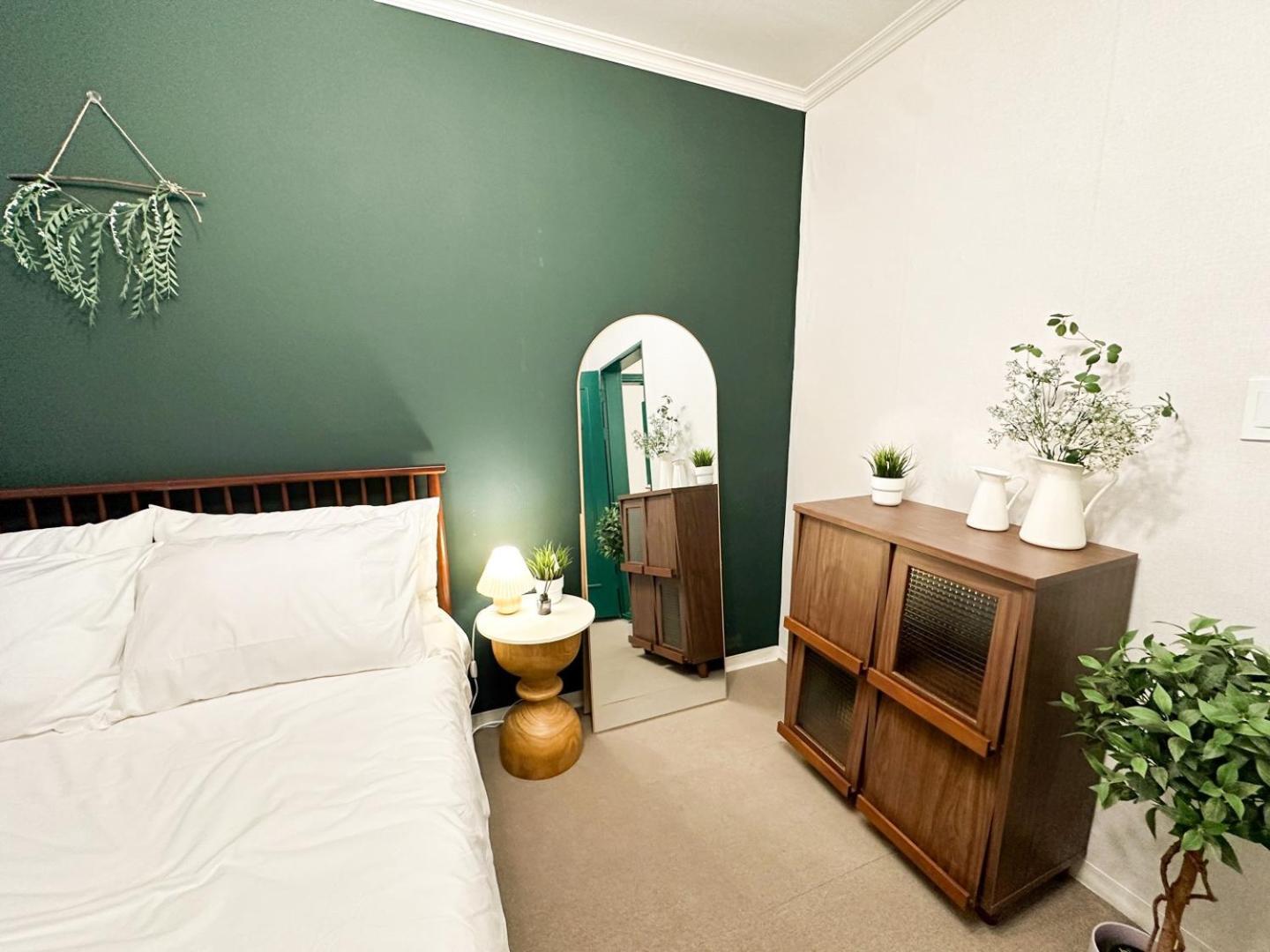 Rock 樂 2 3 Beds 3 Min From Ewha Univ Stn Séoul